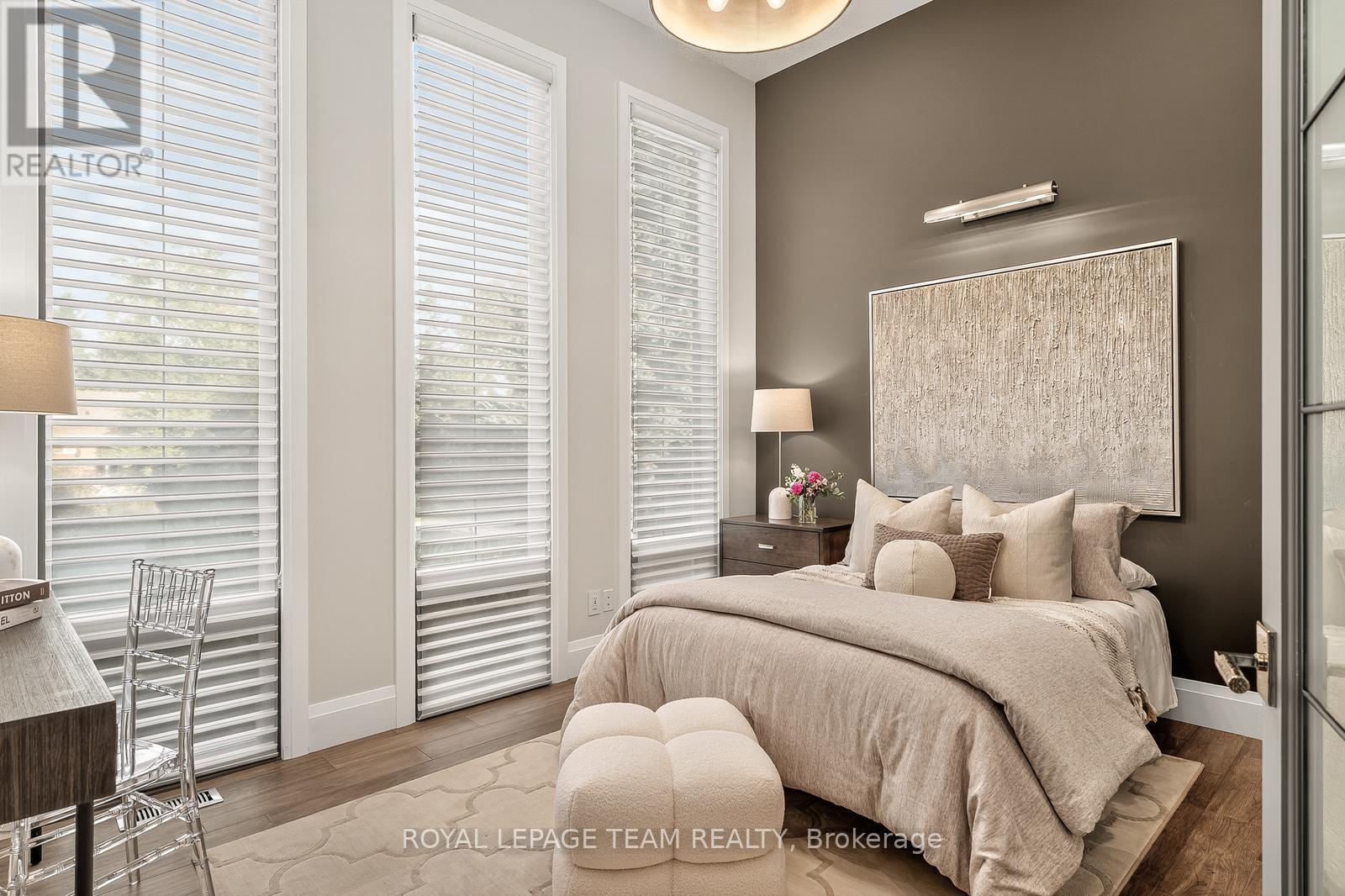 10 Leaver Avenue, Ottawa, Ontario  K2E 5P6 - Photo 19 - X12468814