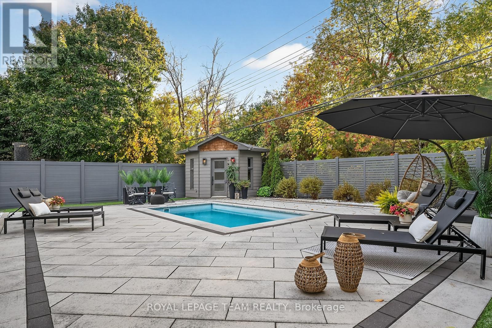 10 Leaver Avenue, Ottawa, Ontario  K2E 5P6 - Photo 36 - X12468814
