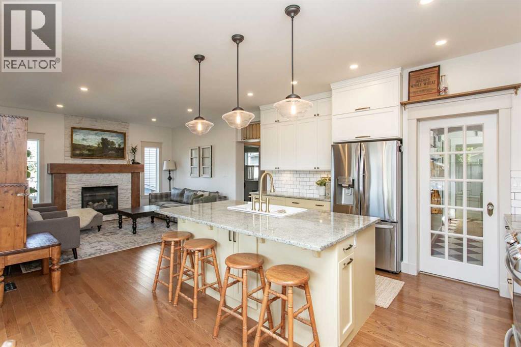 32 Carter Close, Red Deer, Alberta  T4P 0G5 - Photo 5 - A2253653