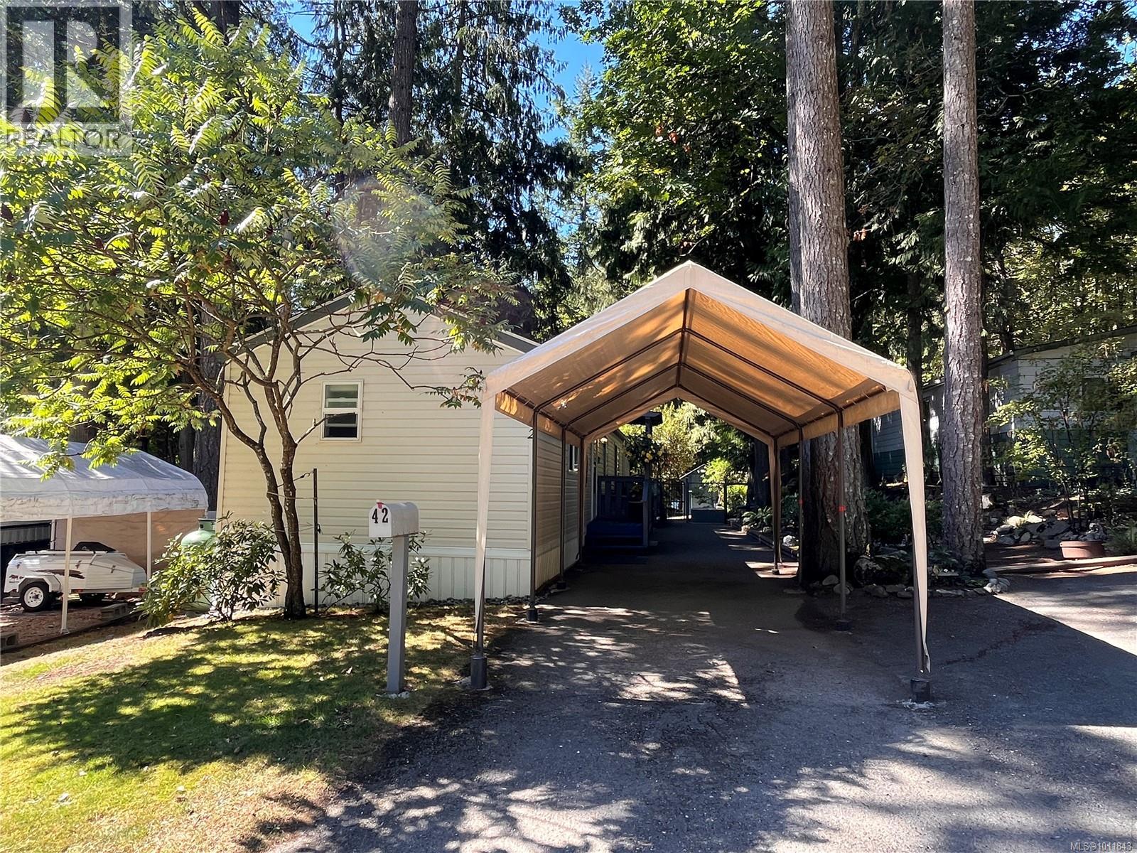 42 2500 Florence Lake Rd, Langford, British Columbia