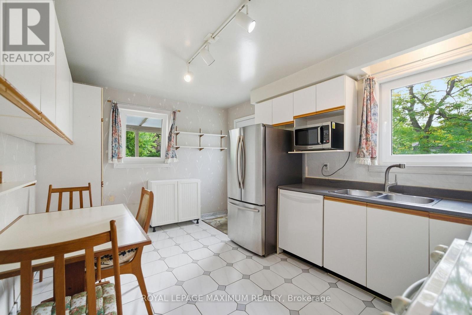 1 Riverton Drive, Toronto, Ontario  M9L 2N8 - Photo 15 - W12471189