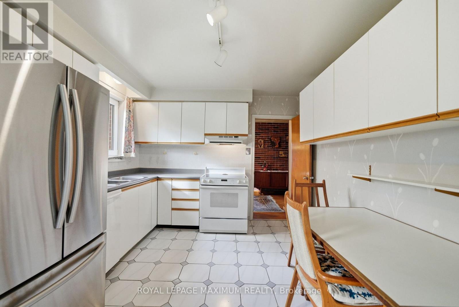 1 Riverton Drive, Toronto, Ontario  M9L 2N8 - Photo 16 - W12471189