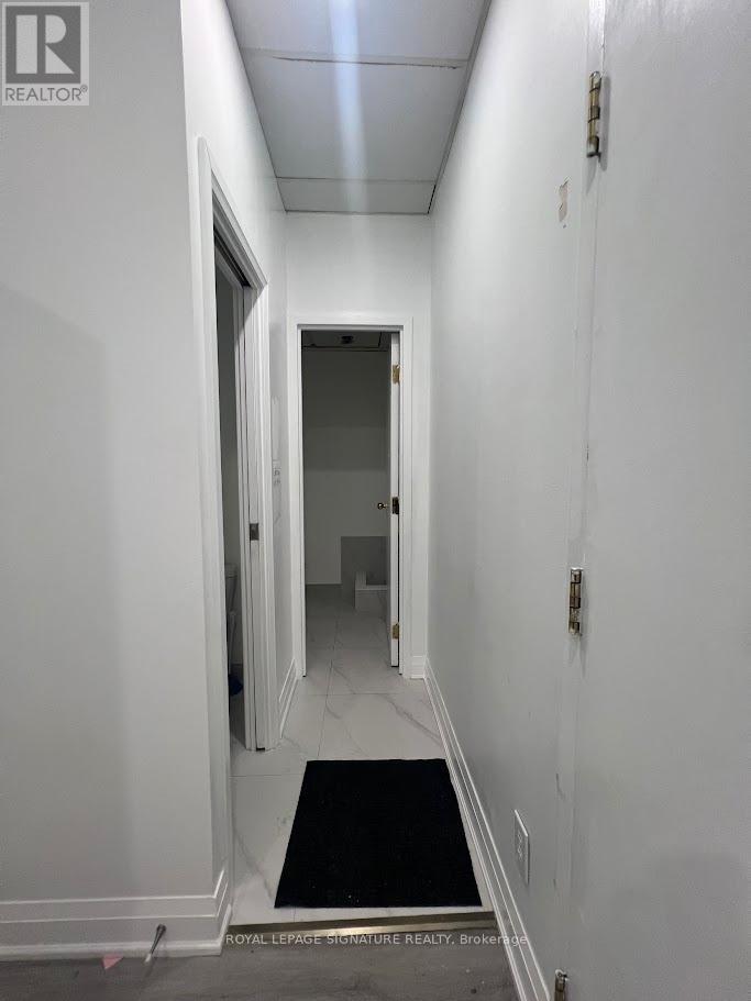 14 - 1020 Matheson Boulevard E, Mississauga, Ontario  L4W 4J9 - Photo 3 - W12471191