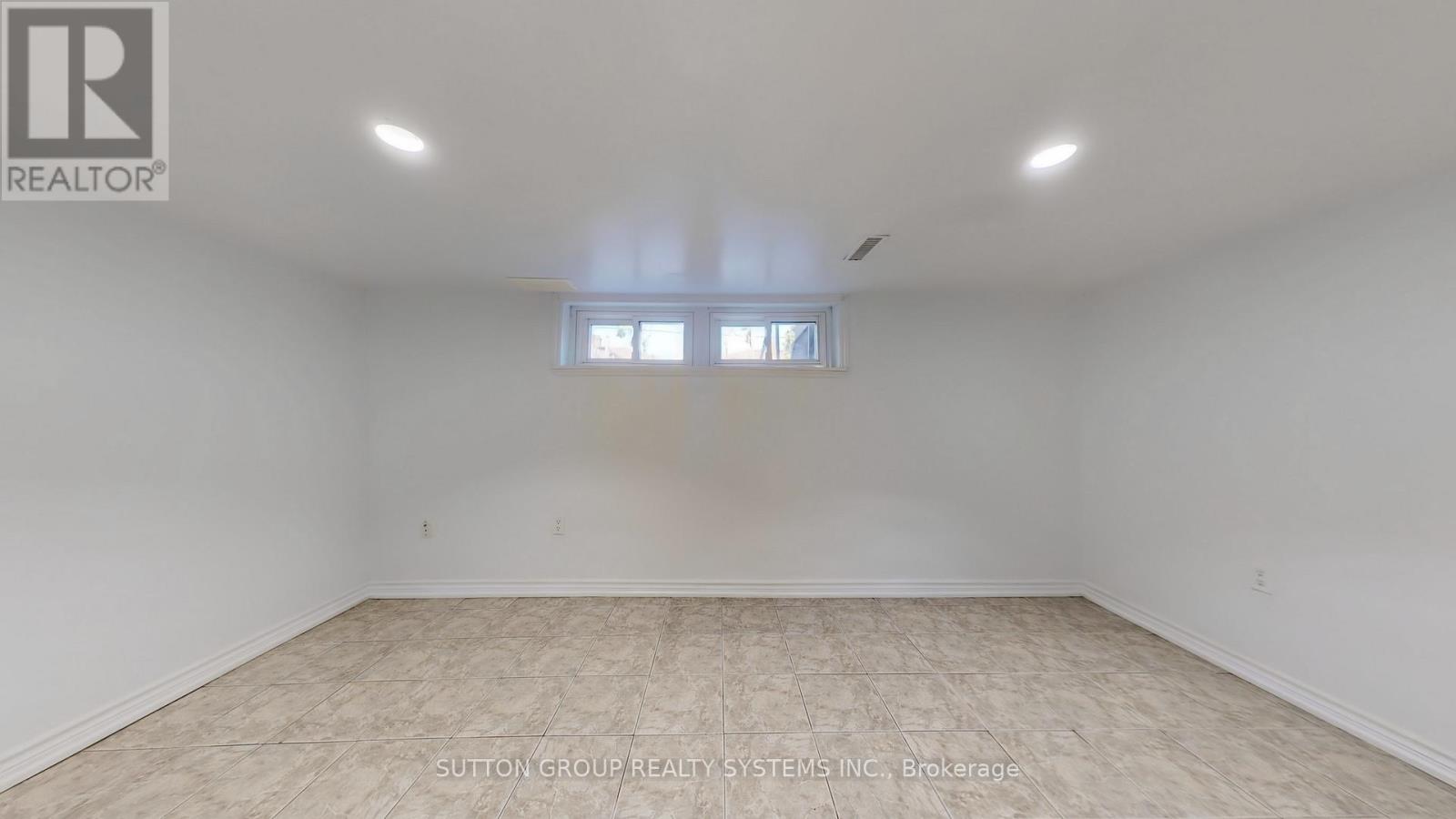 128 Northland Avenue, Toronto, Ontario  M6N 2E2 - Photo 23 - W12471197