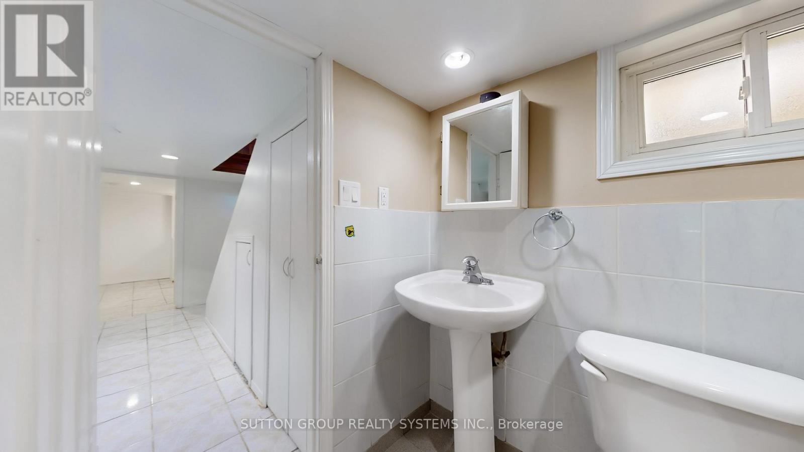 128 Northland Avenue, Toronto, Ontario  M6N 2E2 - Photo 26 - W12471197