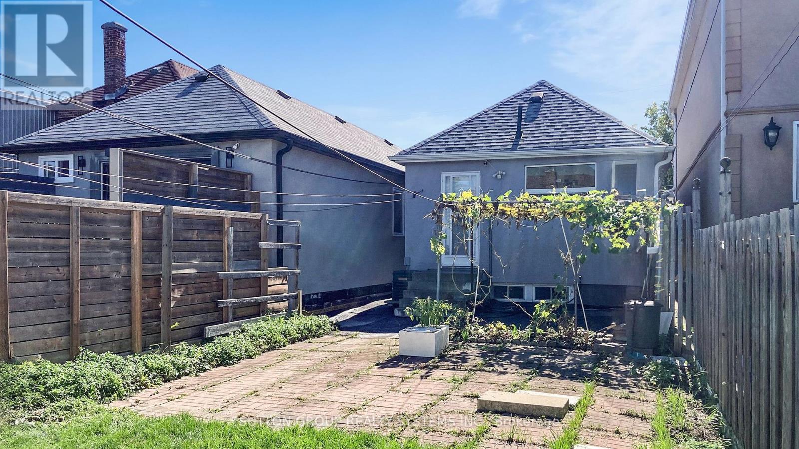 128 Northland Avenue, Toronto, Ontario  M6N 2E2 - Photo 29 - W12471197
