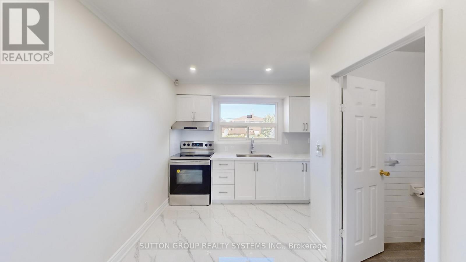 128 Northland Avenue, Toronto, Ontario  M6N 2E2 - Photo 6 - W12471197