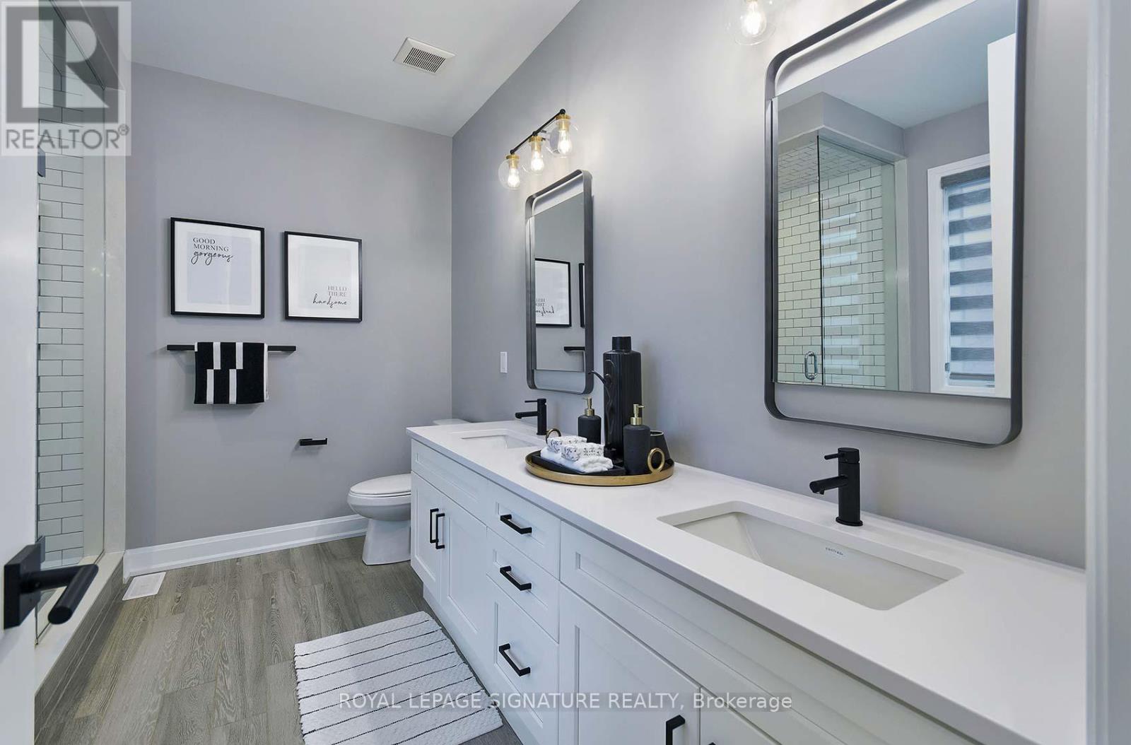 1467 Lakeport Crescent, Oakville, Ontario  L6H 3S1 - Photo 17 - W12471203