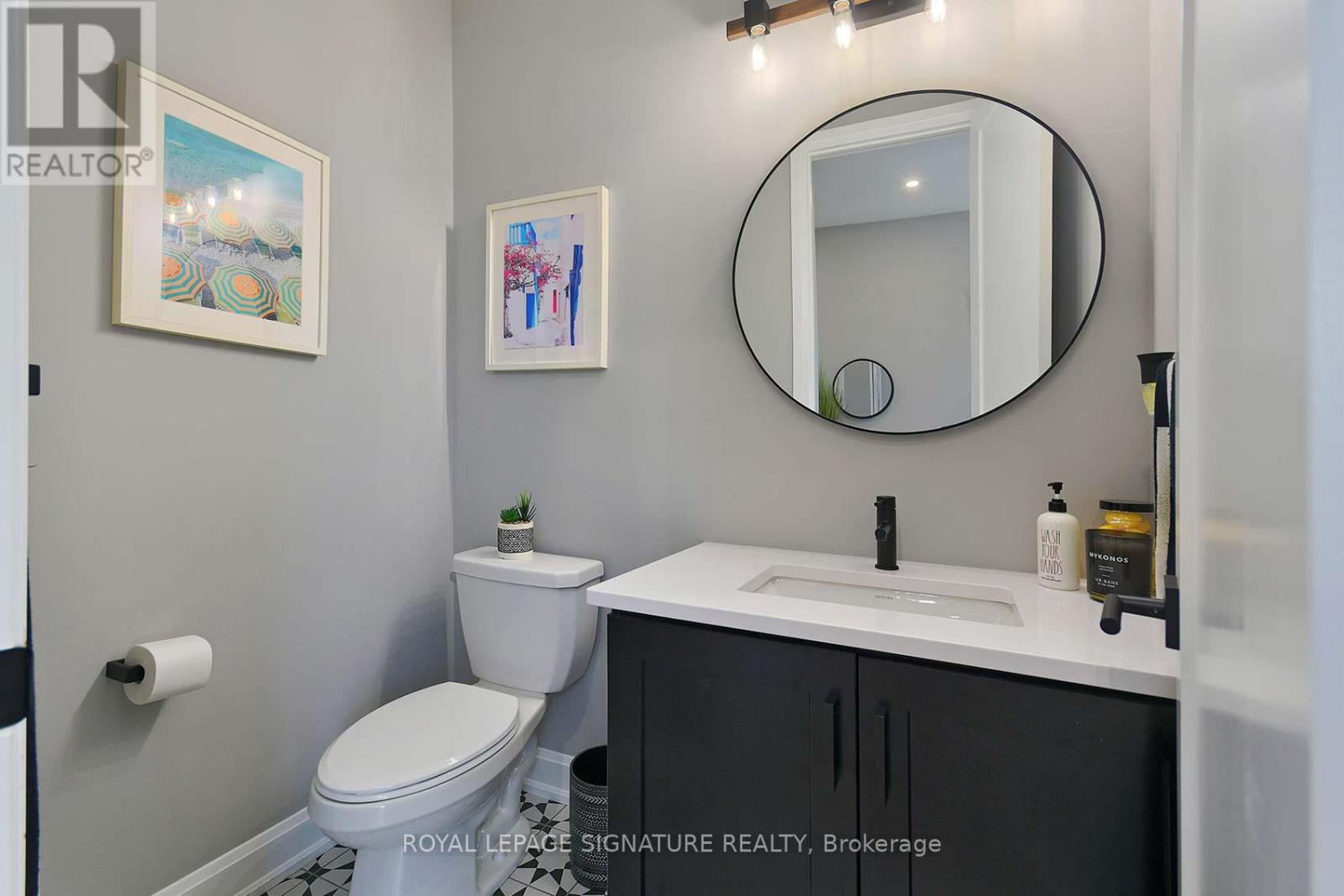 1467 Lakeport Crescent, Oakville, Ontario  L6H 3S1 - Photo 5 - W12471203
