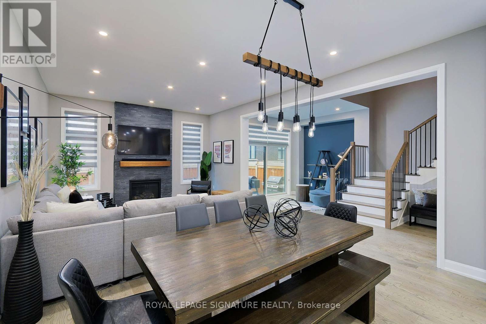 1467 Lakeport Crescent, Oakville, Ontario  L6H 3S1 - Photo 9 - W12471203