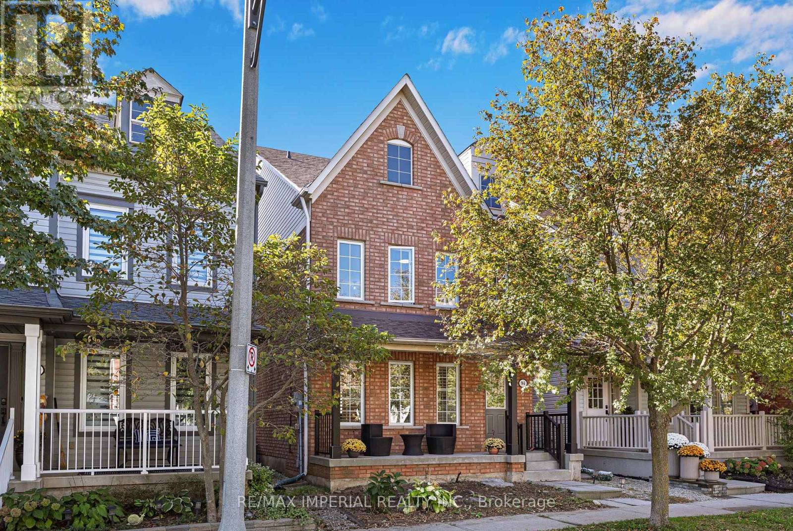 94 LITTLEWOOD DRIVE, Oakville, Ontario