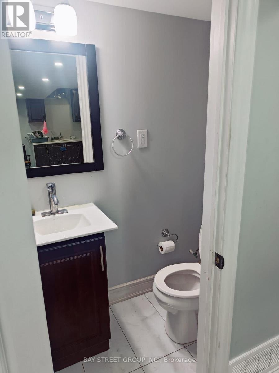 45 Whitewash Way, Brampton, Ontario  L6X 4T3 - Photo 6 - W12471207