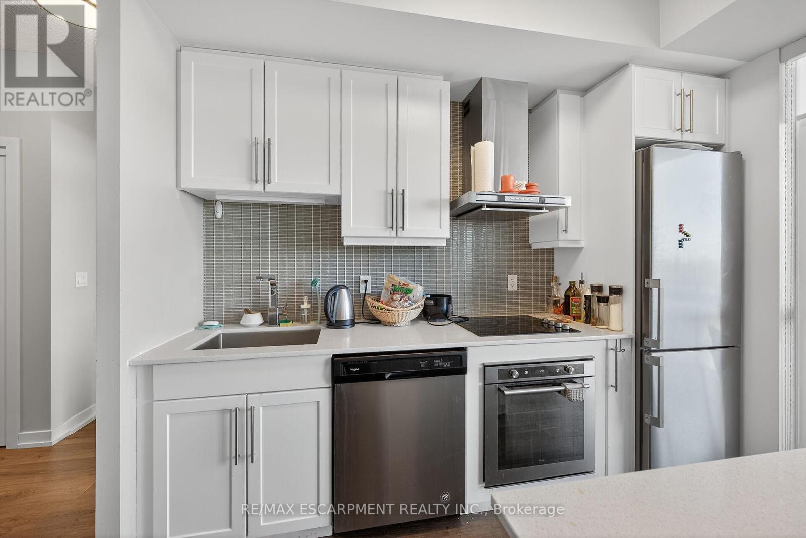1302 - 2087 Fairview Street, Burlington, Ontario  L7R 0E5 - Photo 15 - W12471208