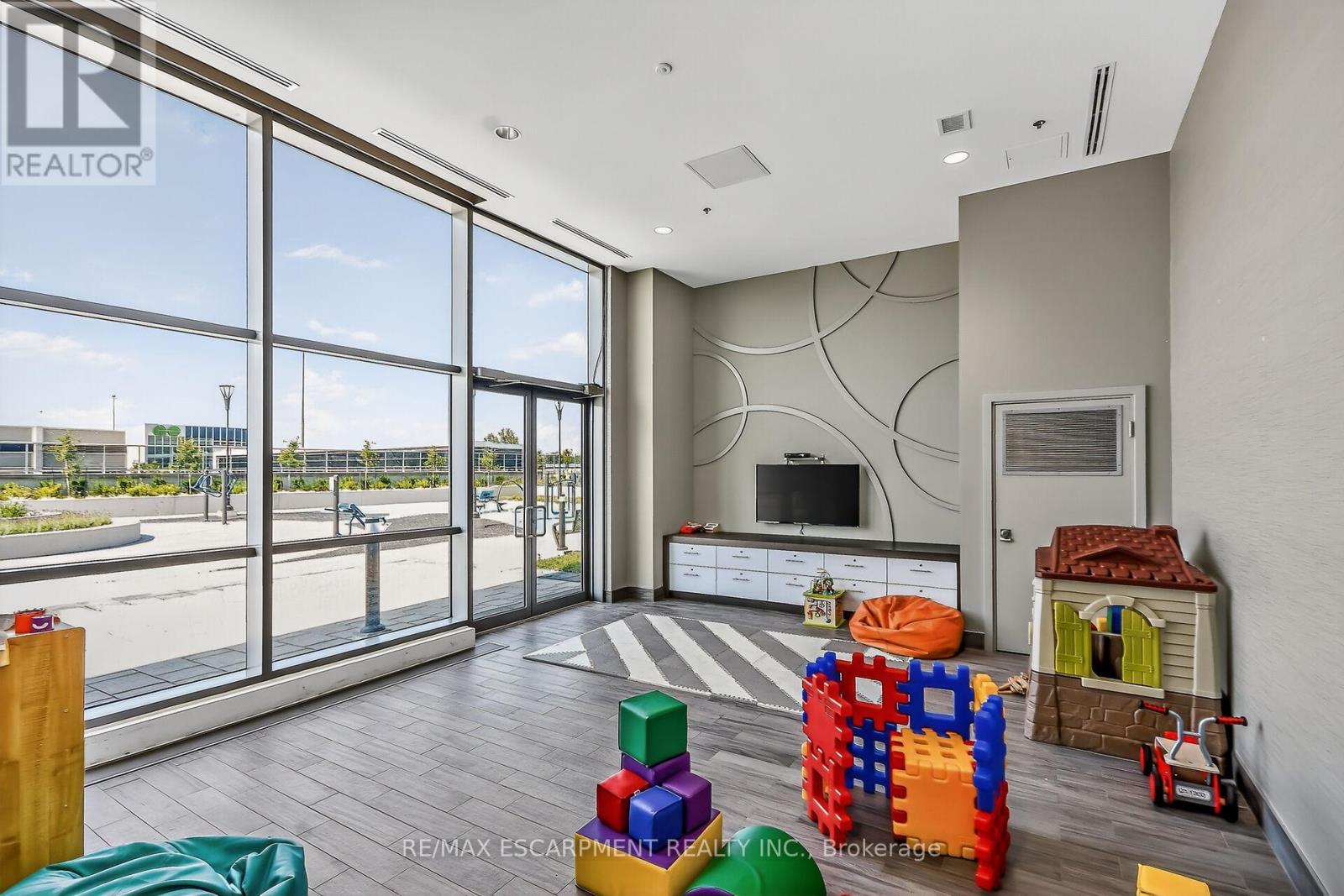 1302 - 2087 Fairview Street, Burlington, Ontario  L7R 0E5 - Photo 41 - W12471208