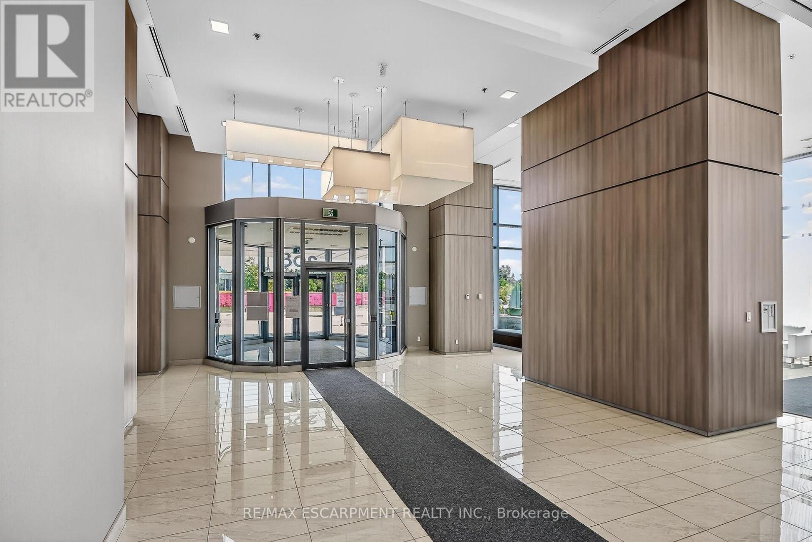 1302 - 2087 Fairview Street, Burlington, Ontario  L7R 0E5 - Photo 42 - W12471208