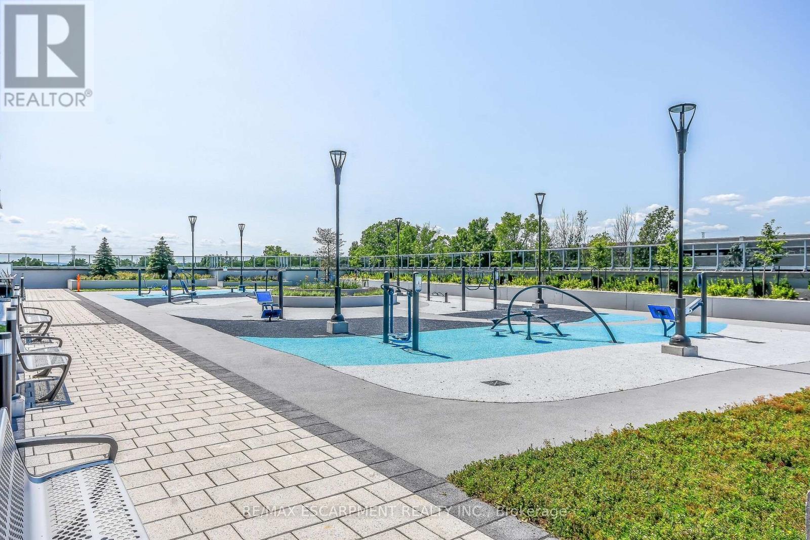 1302 - 2087 Fairview Street, Burlington, Ontario  L7R 0E5 - Photo 49 - W12471208