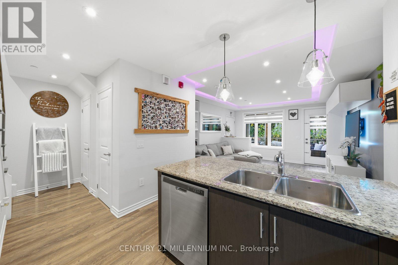 21 - 95 Eastwood Park Gardens, Toronto, Ontario  M8W 0B9 - Photo 10 - W12471209