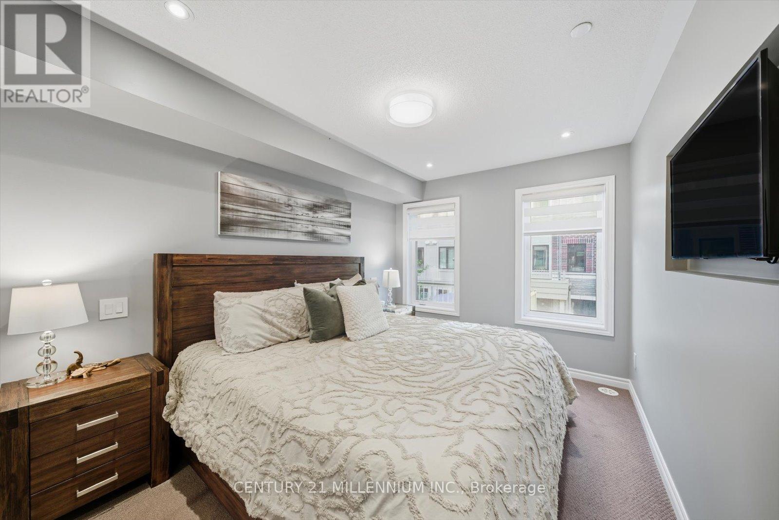 21 - 95 Eastwood Park Gardens, Toronto, Ontario  M8W 0B9 - Photo 13 - W12471209