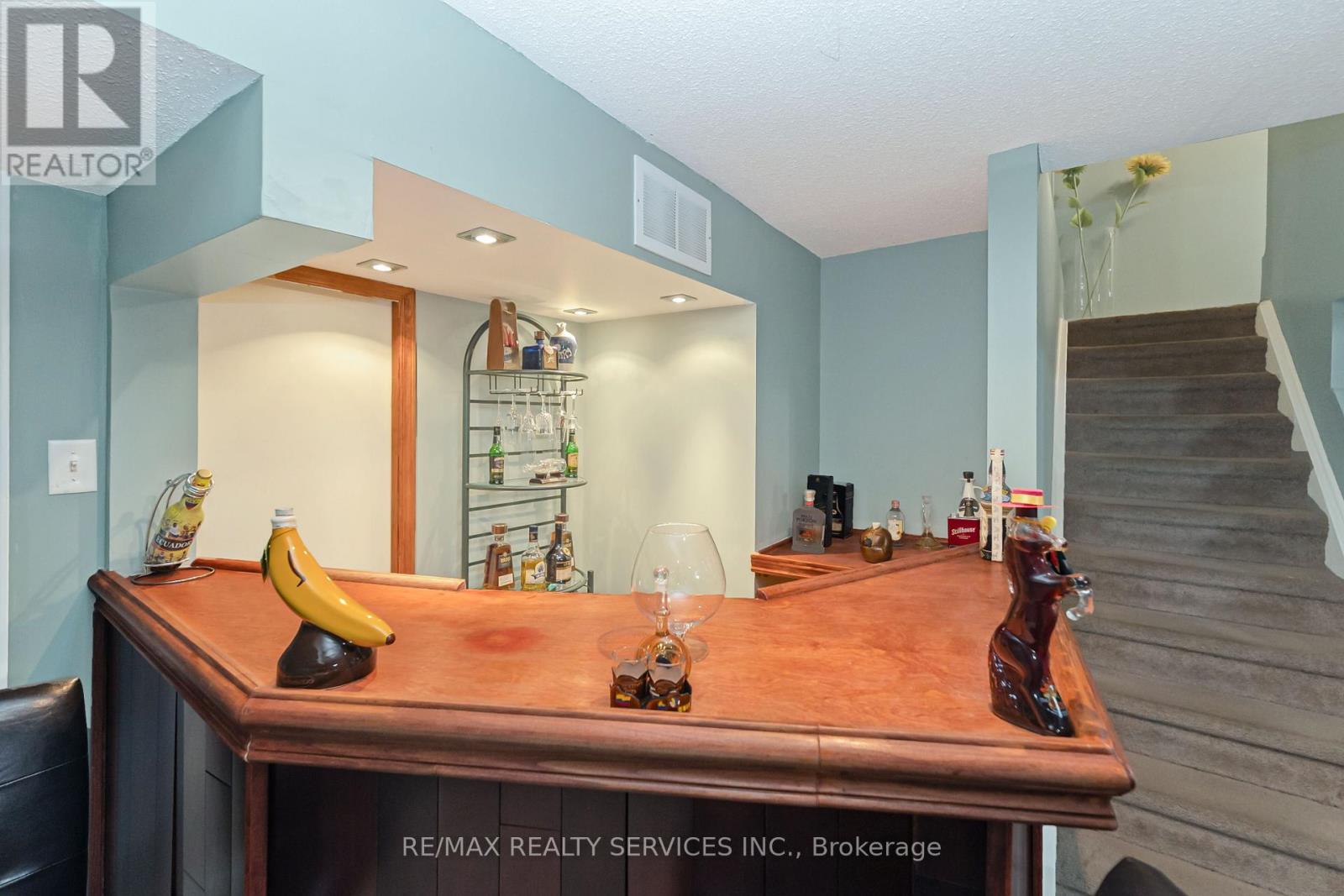 8 Ridgemore Crescent, Brampton, Ontario  L7A 2L6 - Photo 32 - W12471210
