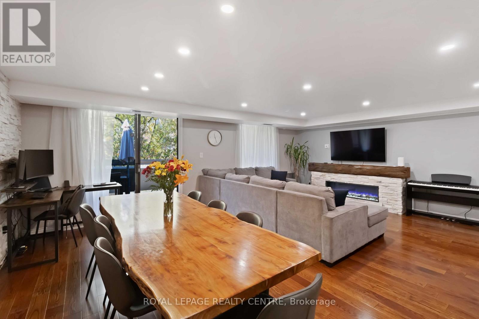 34 - 1330 Mississauga Valley Blvd Boulevard, Mississauga, Ontario  L5A 3T1 - Photo 6 - W12471220