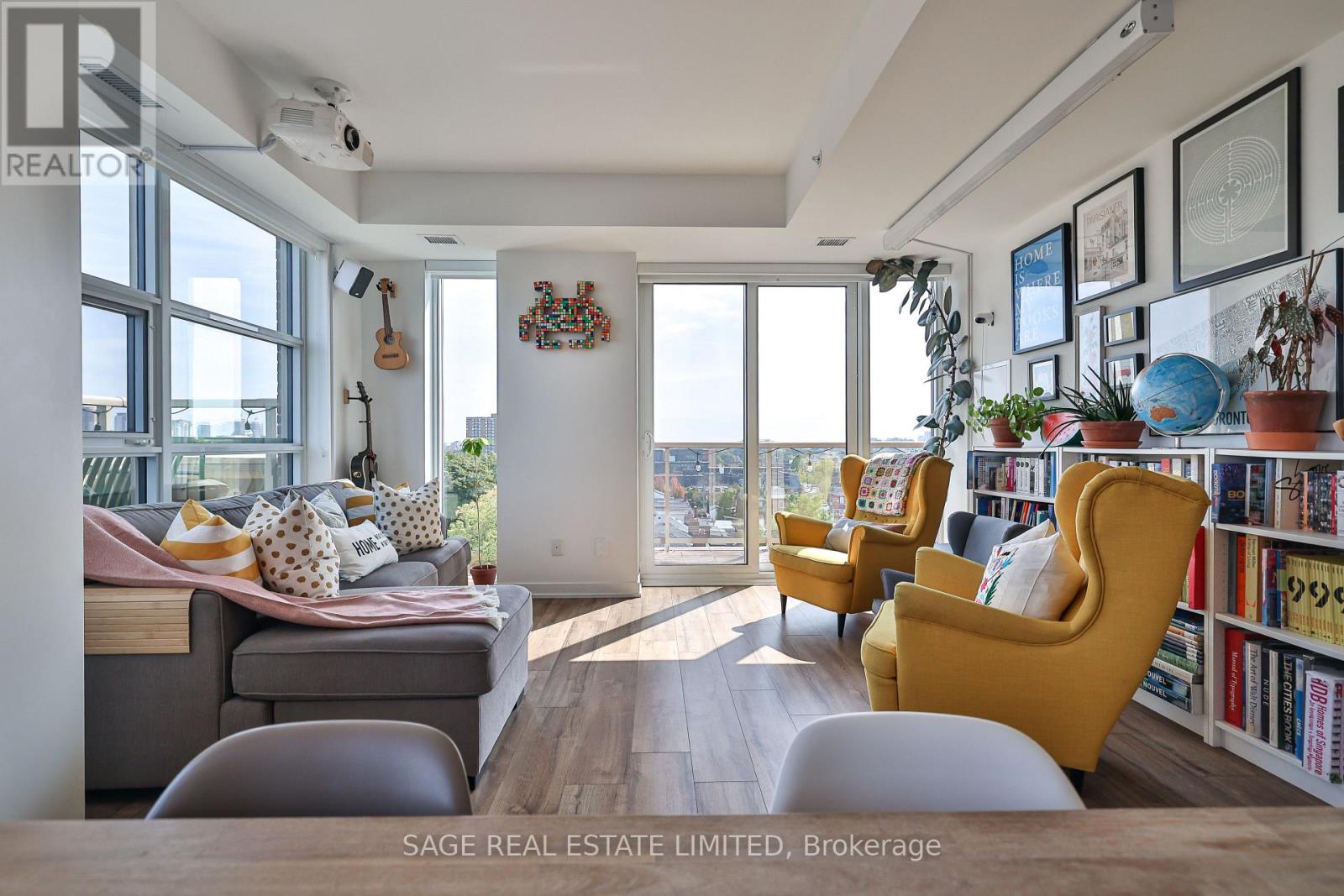 720 - 1787 St Clair Avenue, Toronto, Ontario  M6N 0B7 - Photo 14 - W12471221