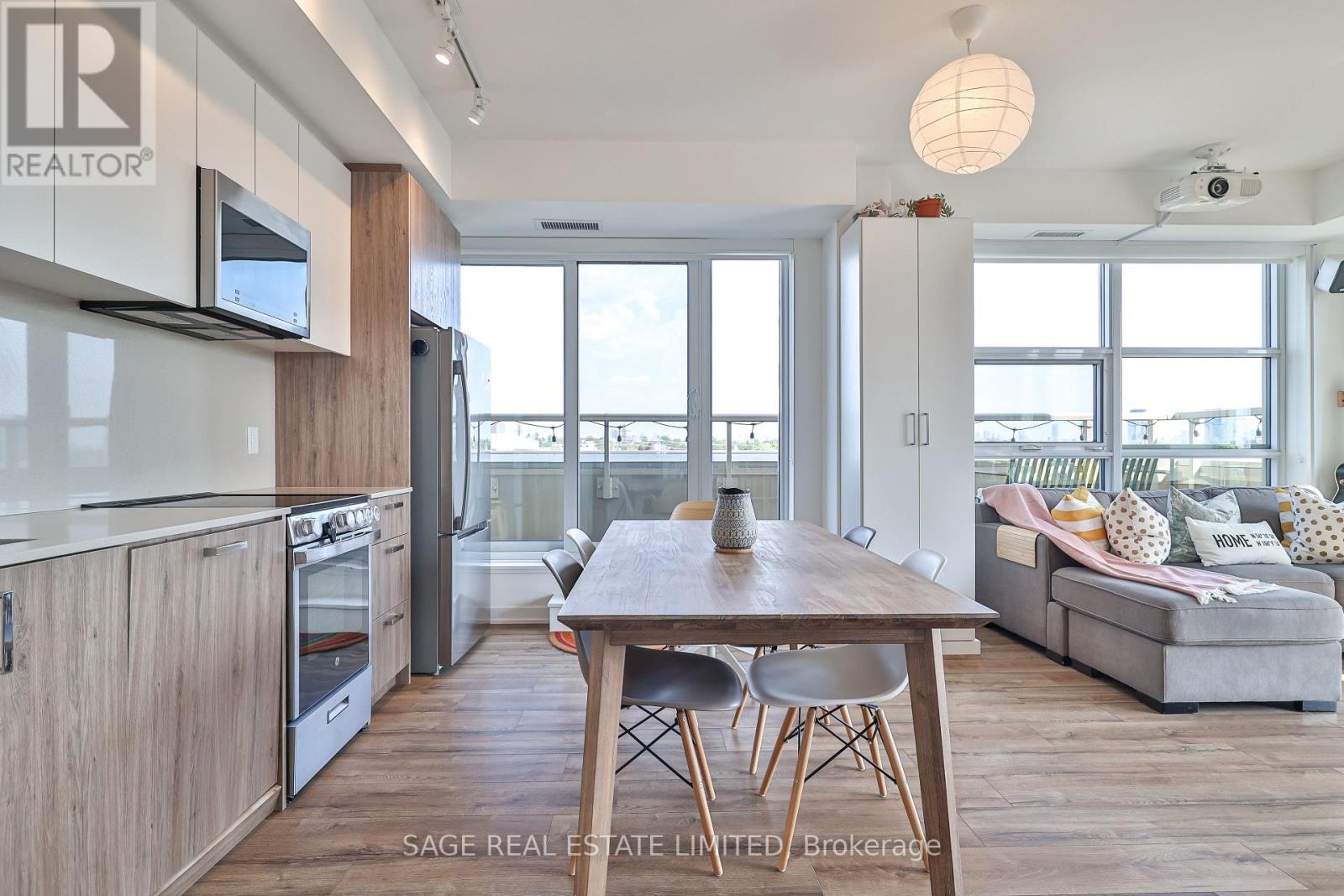 720 - 1787 St Clair Avenue, Toronto, Ontario  M6N 0B7 - Photo 16 - W12471221