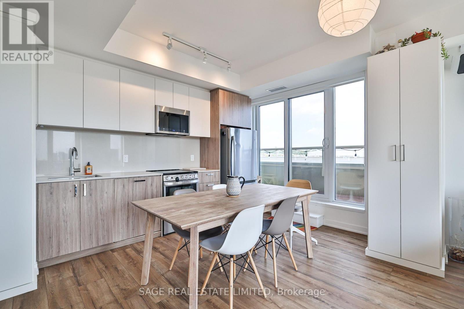 720 - 1787 St Clair Avenue, Toronto, Ontario  M6N 0B7 - Photo 17 - W12471221