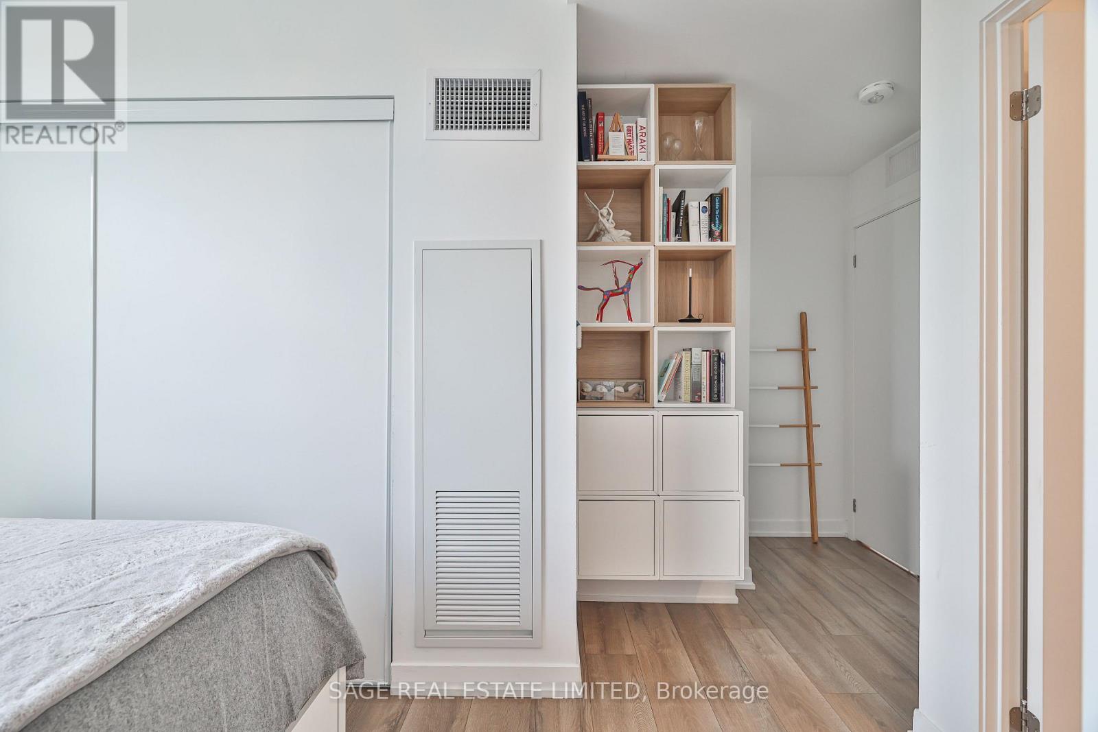 720 - 1787 St Clair Avenue, Toronto, Ontario  M6N 0B7 - Photo 19 - W12471221