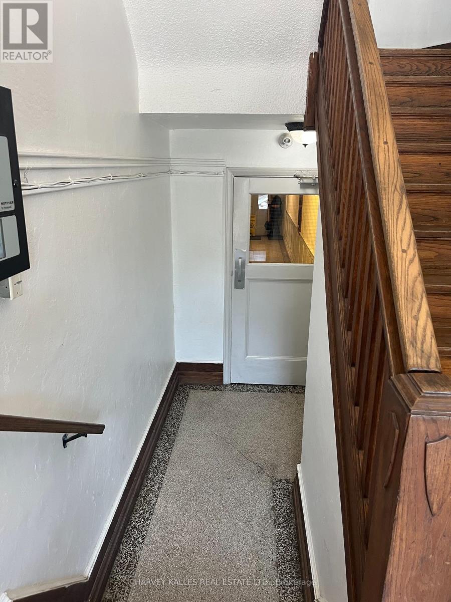 26 - 3 Elm Grove Avenue, Toronto, Ontario  M6K 2H9 - Photo 10 - W12471238