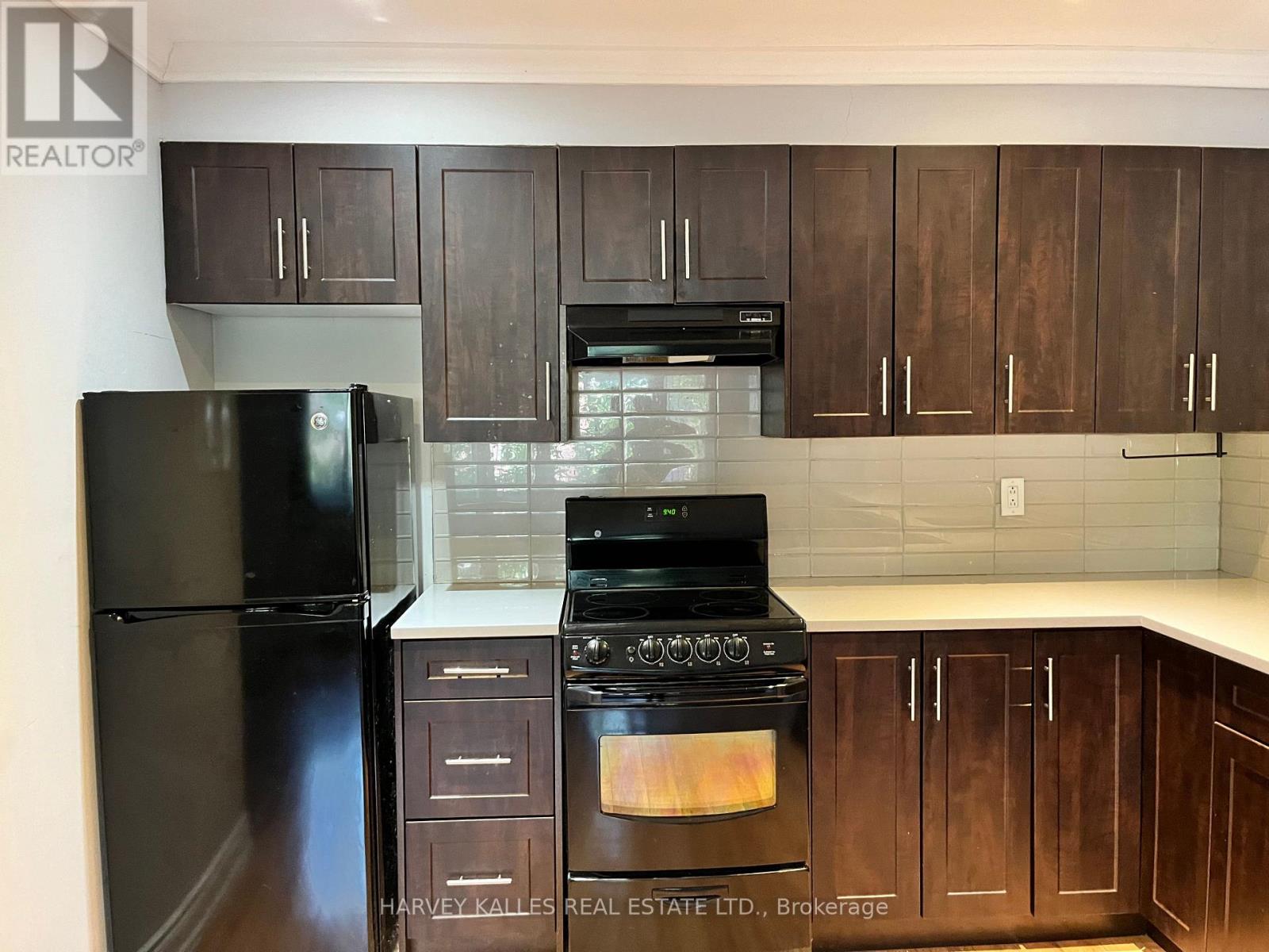 26 - 3 Elm Grove Avenue, Toronto, Ontario  M6K 2H9 - Photo 3 - W12471238