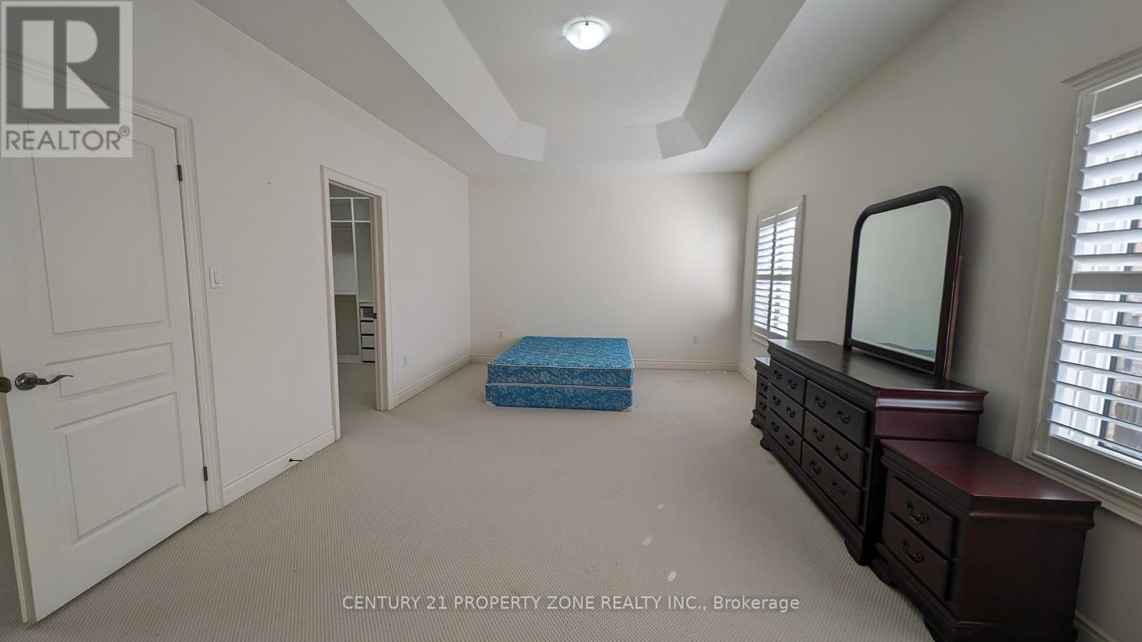 Upper - 10 Goderich Drive, Brampton, Ontario  L7A 5A7 - Photo 14 - W12471256
