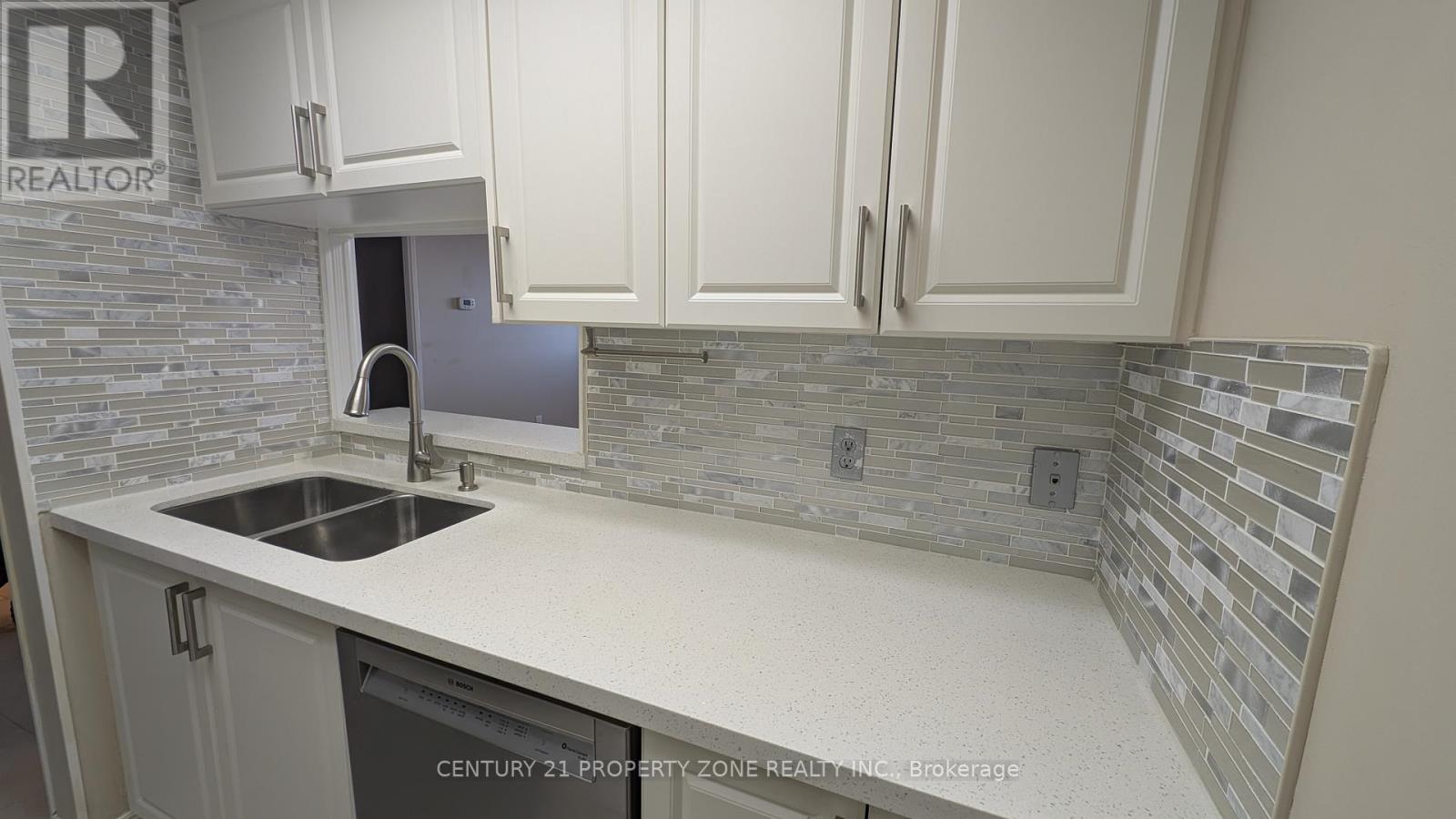 403 - 8351 Mclaughlin Road S, Brampton, Ontario  L6Y 4H8 - Photo 11 - W12471263