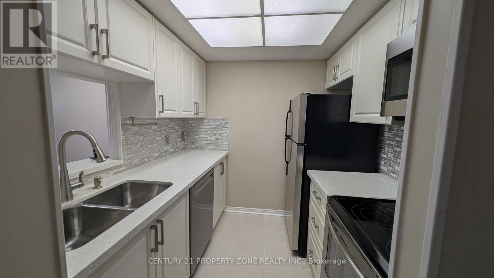 403 - 8351 Mclaughlin Road S, Brampton, Ontario  L6Y 4H8 - Photo 9 - W12471263