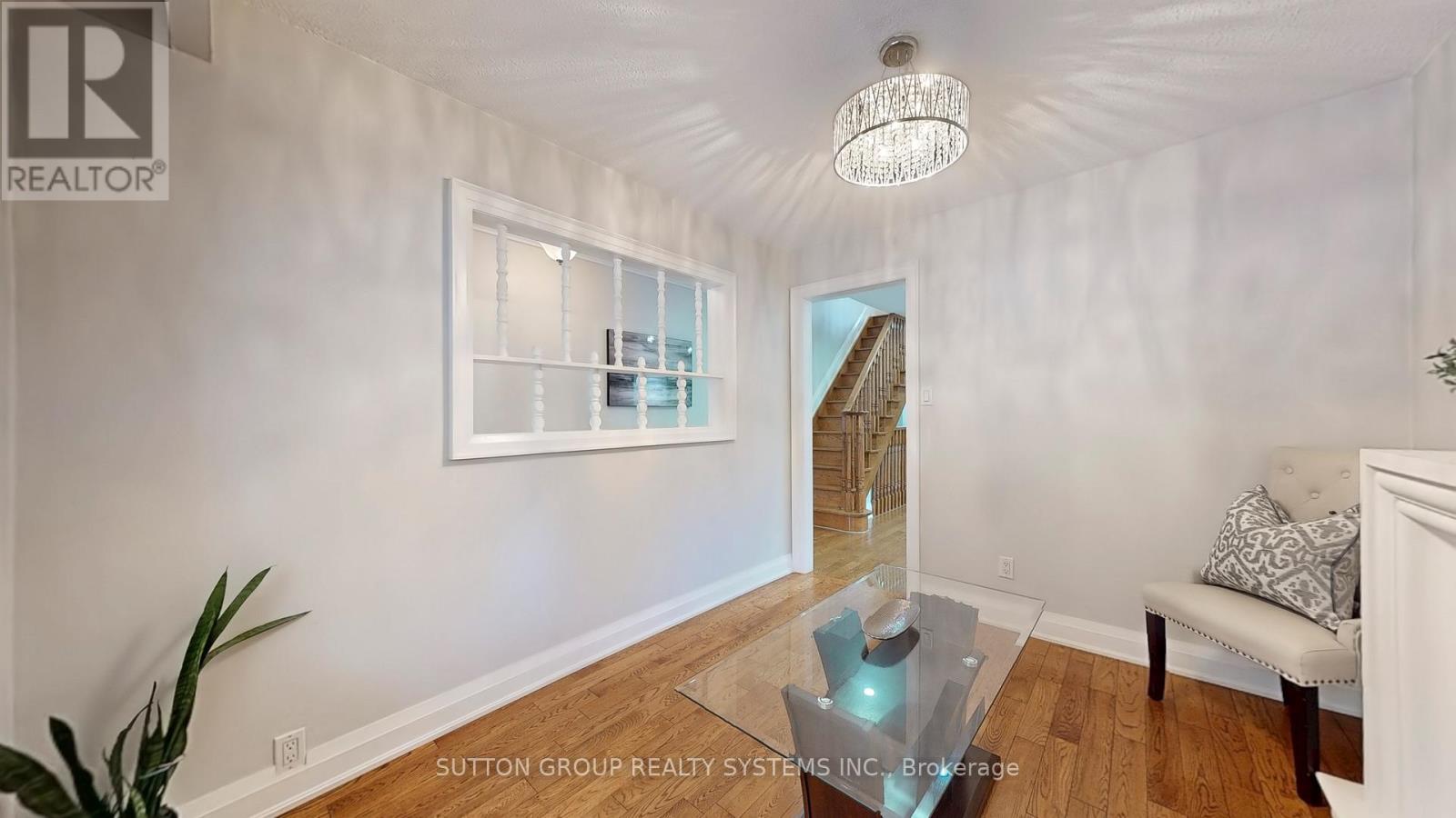 24 Chambers Avenue, Toronto, Ontario  M6N 3L9 - Photo 10 - W12471286