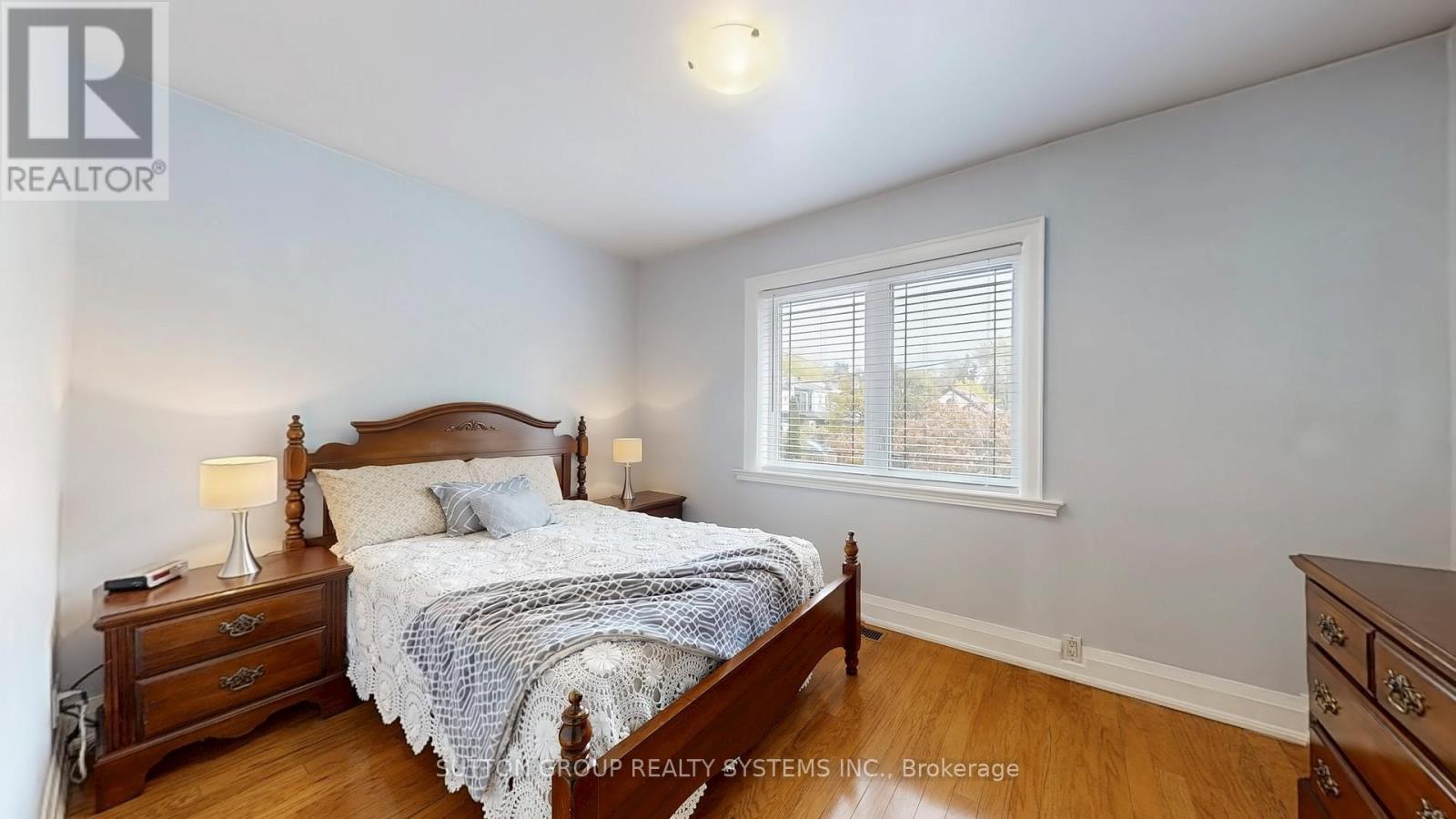 24 Chambers Avenue, Toronto, Ontario  M6N 3L9 - Photo 11 - W12471286