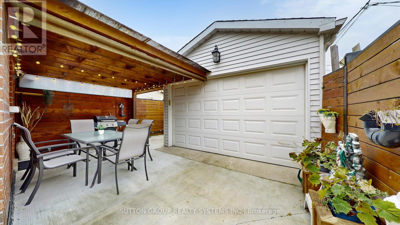 24 Chambers Avenue, Toronto, Ontario  M6N 3L9 - Photo 22 - W12471286