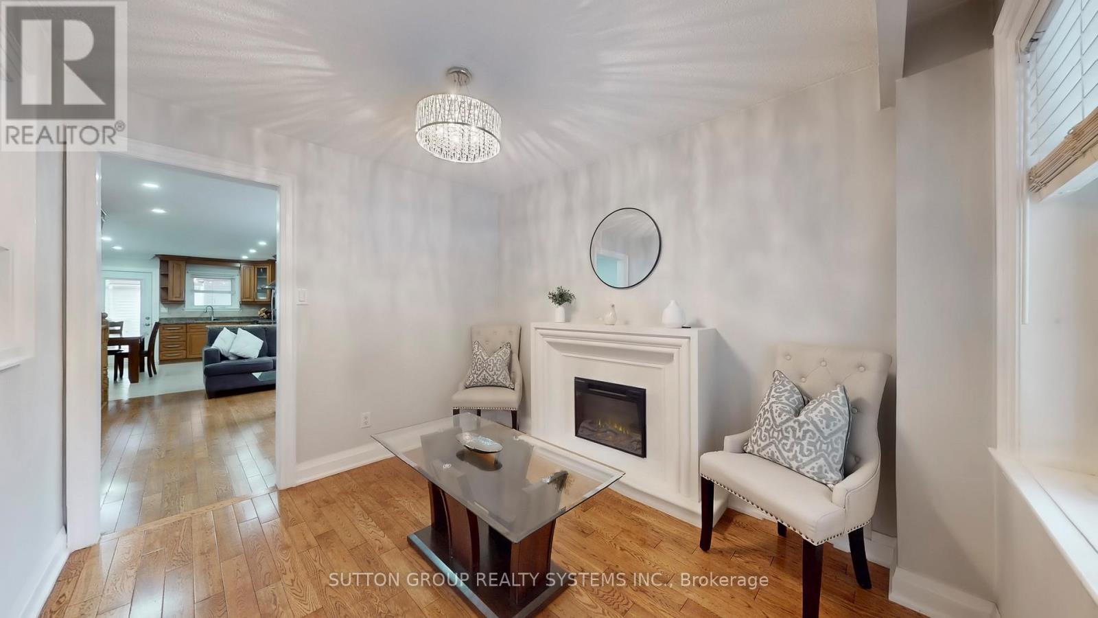24 Chambers Avenue, Toronto, Ontario  M6N 3L9 - Photo 9 - W12471286