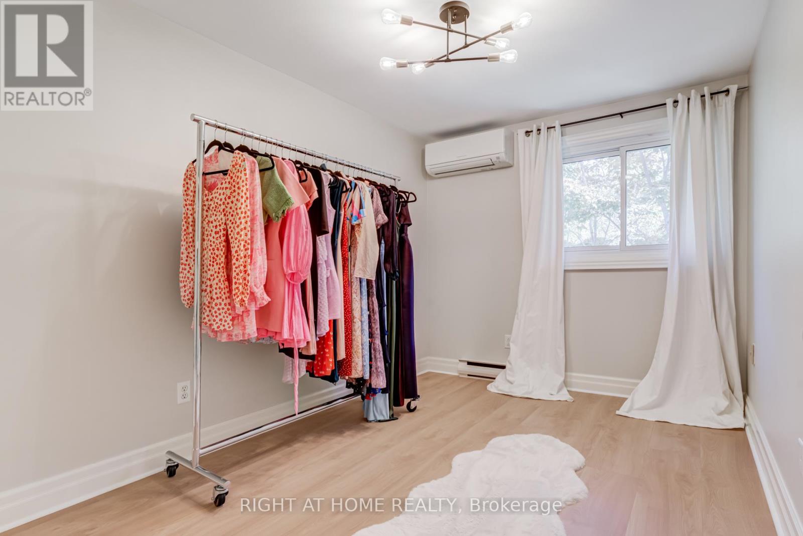 9 - 2067 Marine Drive, Oakville, Ontario  L6L 1B8 - Photo 13 - W12471297