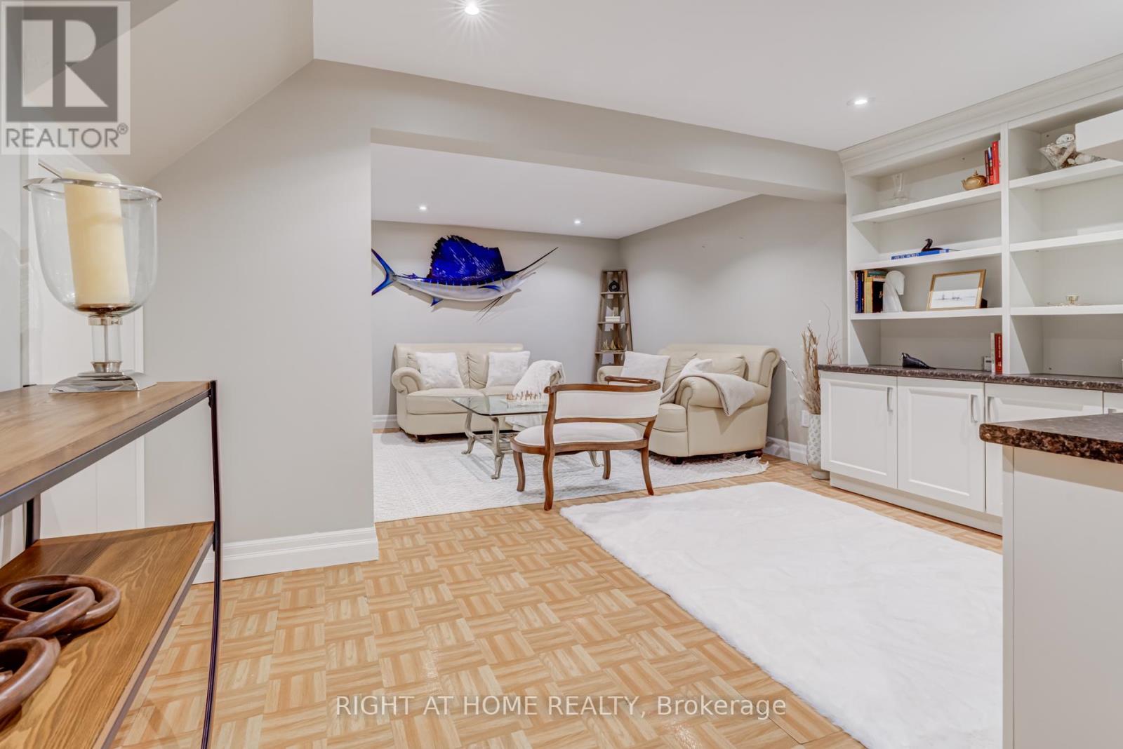 9 - 2067 Marine Drive, Oakville, Ontario  L6L 1B8 - Photo 16 - W12471297