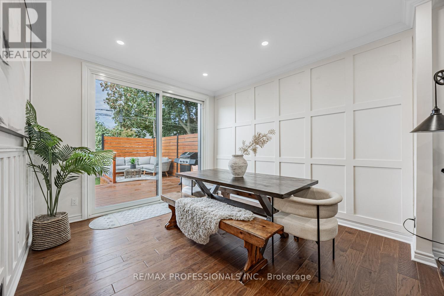 56 Parker Avenue, Toronto, Ontario  M8Z 4L8 - Photo 15 - W12471302