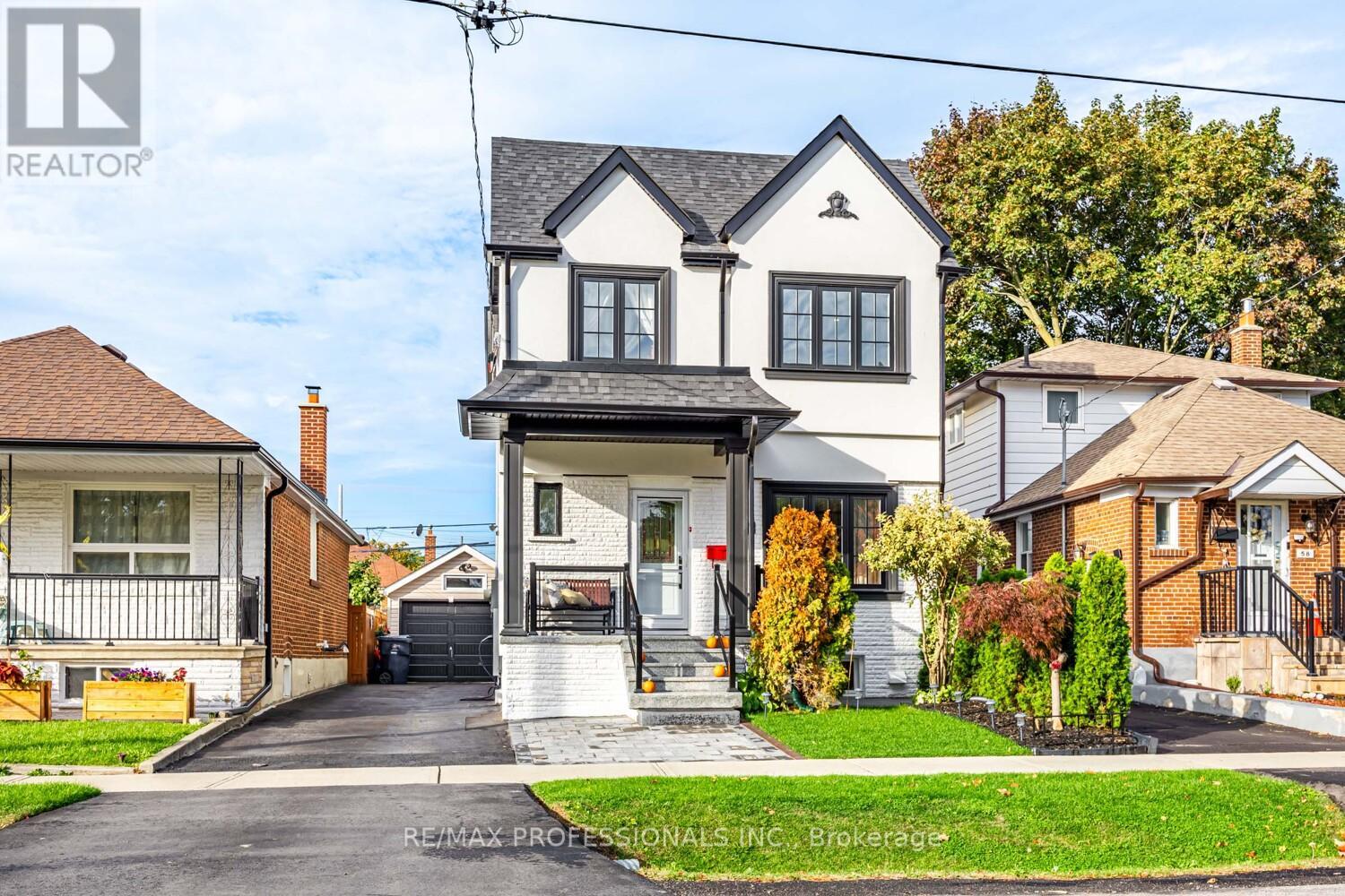 56 Parker Avenue, Toronto, Ontario  M8Z 4L8 - Photo 3 - W12471302