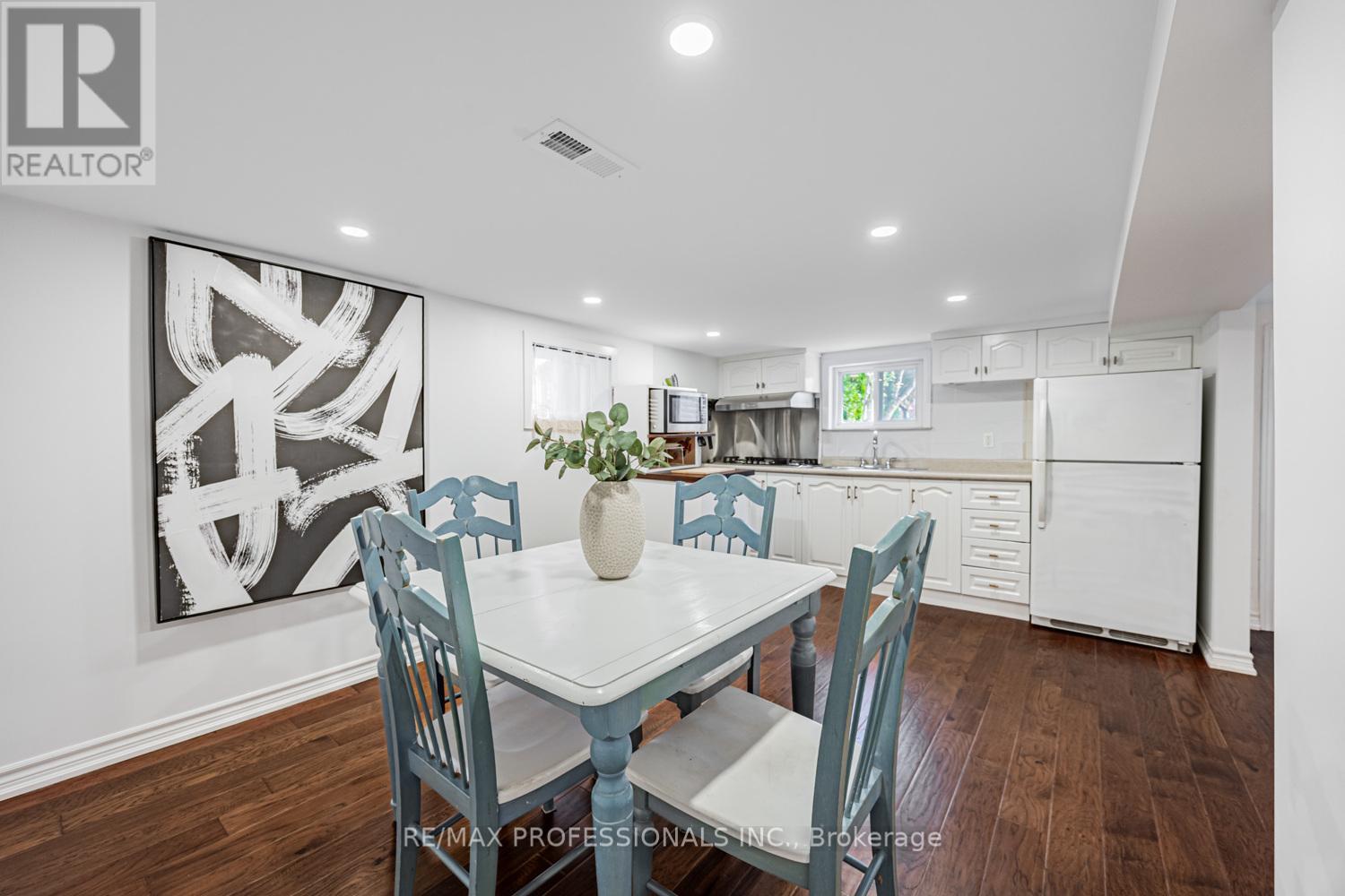 56 Parker Avenue, Toronto, Ontario  M8Z 4L8 - Photo 37 - W12471302