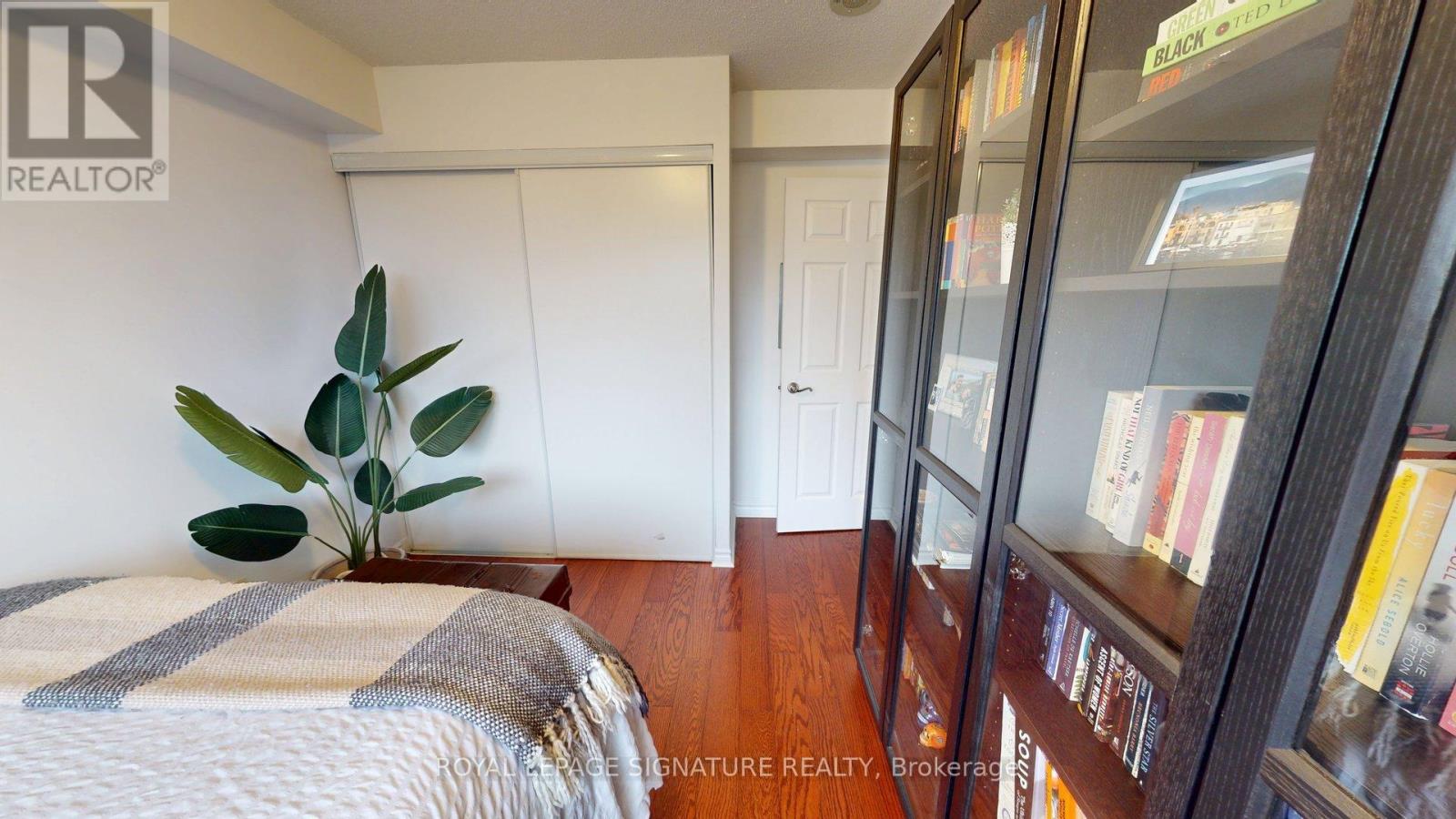 207 - 5229 Dundas Street W, Toronto, Ontario  M9B 6L9 - Photo 18 - W12471305