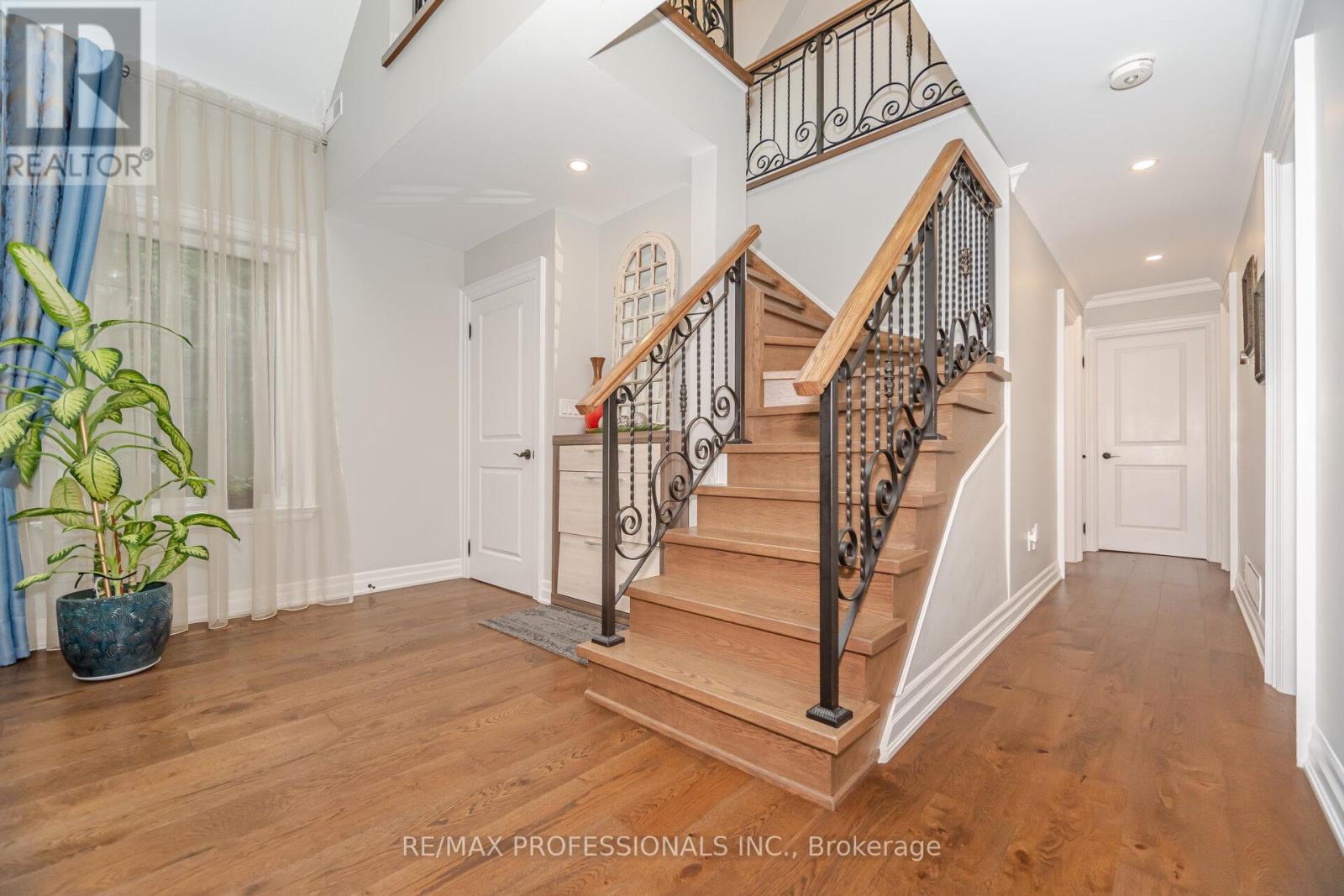 3220 Rymal Road, Mississauga, Ontario  L4Y 3B9 - Photo 10 - W12471319