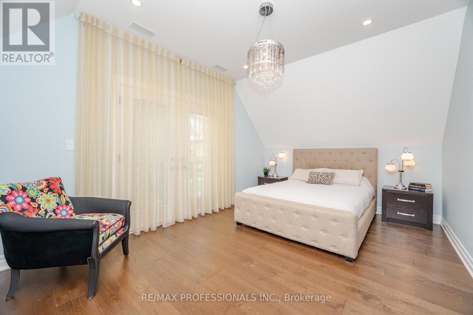 3220 Rymal Road, Mississauga, Ontario  L4Y 3B9 - Photo 13 - W12471319
