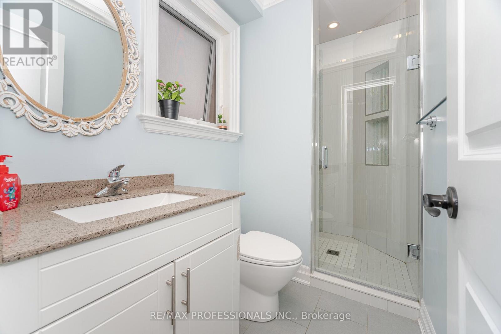 3220 Rymal Road, Mississauga, Ontario  L4Y 3B9 - Photo 19 - W12471319