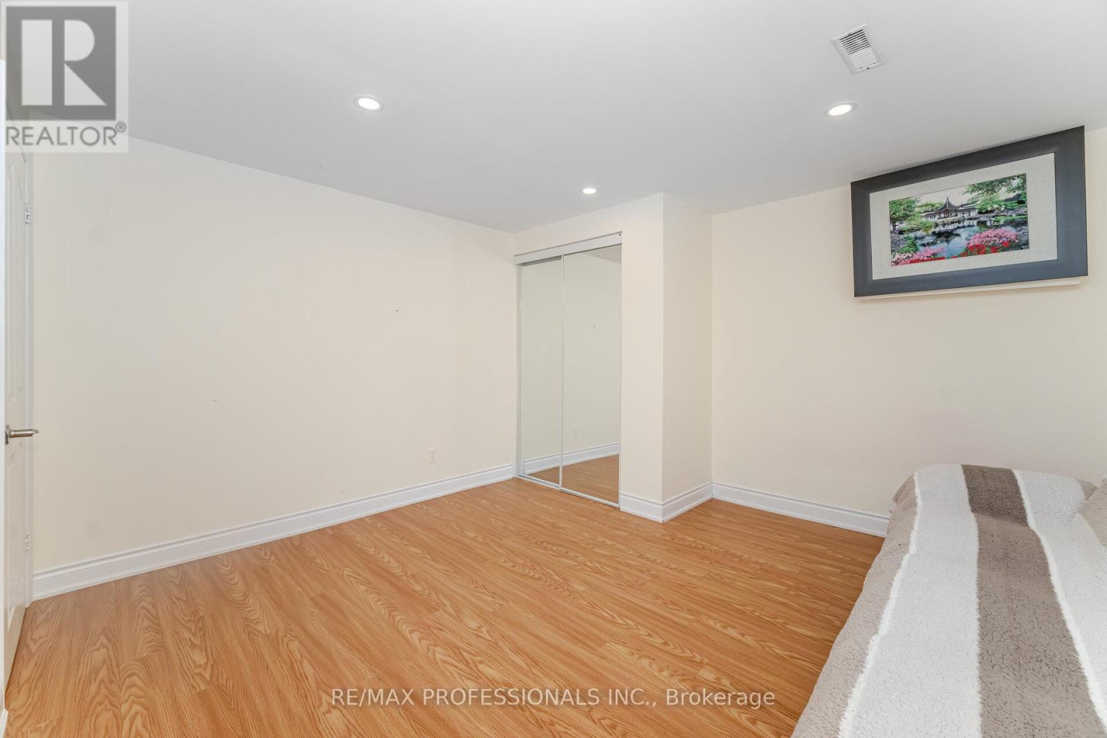 3220 Rymal Road, Mississauga, Ontario  L4Y 3B9 - Photo 32 - W12471319