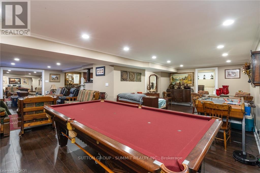 2545 Pollard Drive, Mississauga, Ontario  L5C 3G9 - Photo 28 - W12471324