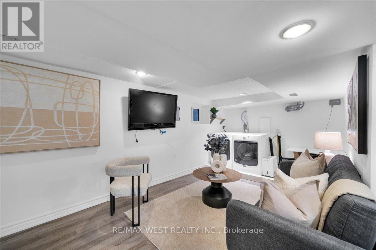 176 Sixth Street, Toronto, Ontario  M8V 3A5 - Photo 23 - W12471326
