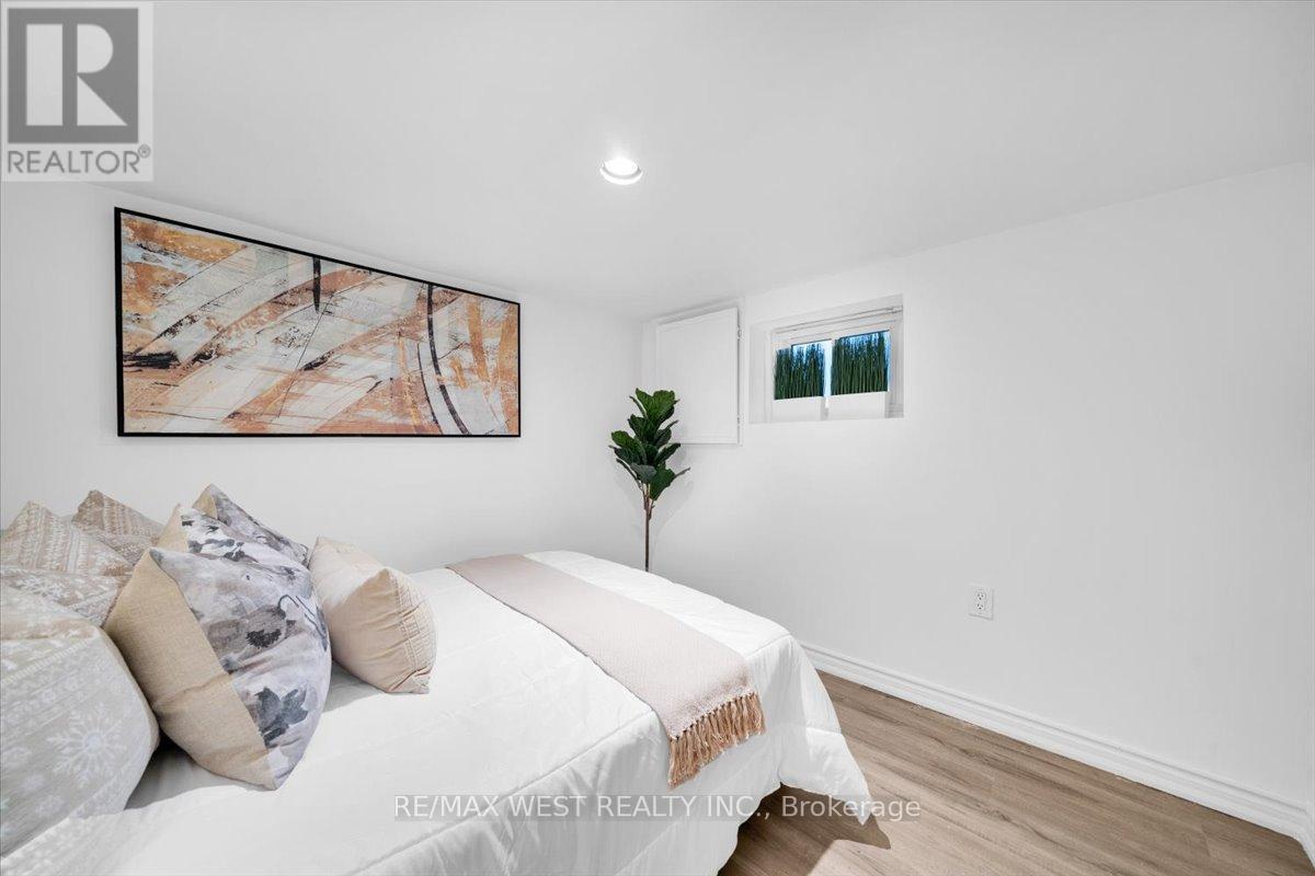 176 Sixth Street, Toronto, Ontario  M8V 3A5 - Photo 28 - W12471326